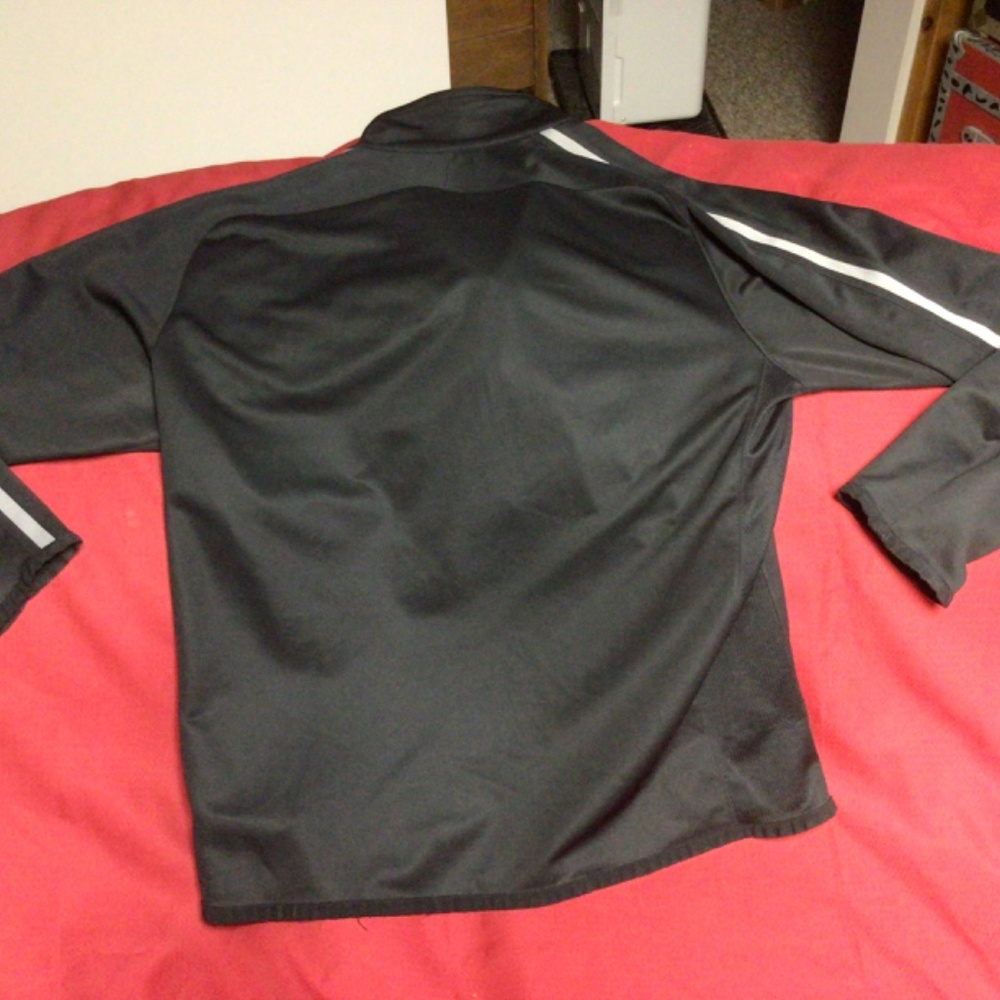 - NIKE jacket - Picture 2 of 2